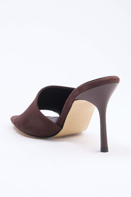 Kahverengi Suet 9 cm Kad?n Klasik Topuklu Ayakkab? TAKSS26TO00028