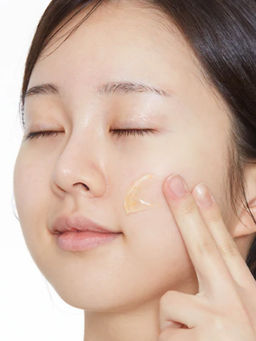 VT Cosmetics Бустер-сыворотка для лица с микроиглами и витамином C / Vita-Light Reedle Shot 100, 50 мл