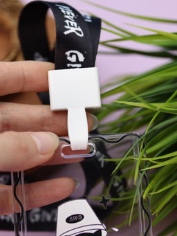 Футляр для карт на ленте ПО ПЛАНУ. "Сat under the bucket", transparent