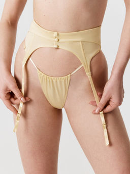 Infinity / Трусы стринги-бразилиано с поясом для чулок Zlata желтый