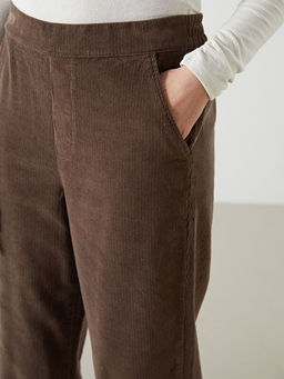 Beli Lastikli D?z Kadife Kad?n Pantolon