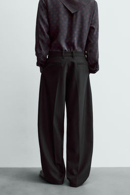 LIMITED EDITION CURVED FIT SUIT TROUSERS - Zara фото 3