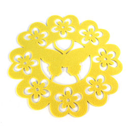 Салфетка под горячее (сервировочная) "Бабочка" д32см фетр, цвет - желтый (Китай)