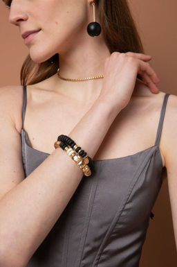 Серьги с застежкой из дерева - Модные истории фото 5