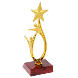 Цена за 2 шт. Фигура под нанесение Человек со звездой, золото, красный цоколь - Командор фото 3