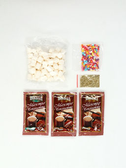 Подарочный набор новогодний «С новым годом»: горячий шоколад 3 шт.×25 г, маршмеллоу 40 г, декор 17 г