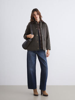 Kadife Yaka Kad?n Mont