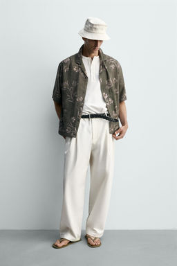 CAMISA RELAXED FIT ESTAMPADO FLORAL / Gris