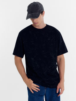 Футболка мужская фиолетово-черная с разводами разводы на черном 111846