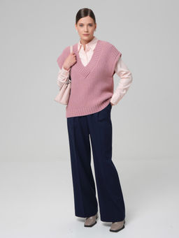 Жилет вязаный