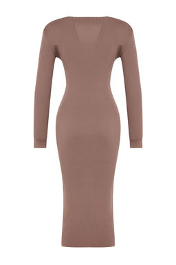 TRENDYOLMILLA Kahverengi Midi Triko Bodycone Elbise TWOAW25EL00045  фото 7