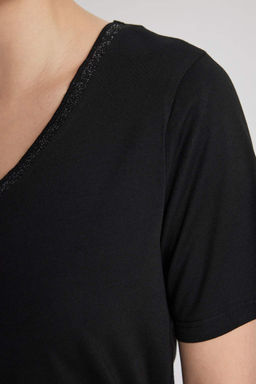 Футболка стандартного кроя с V-образным вырезом и короткими рукавами - Defacto фото 5