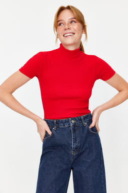 Trendyolmilla K?rm?z? Fitted/Vucuda Oturan Dik Yaka Crop Fitilli Esnek Orme Bluz TWOSS21BZ0780