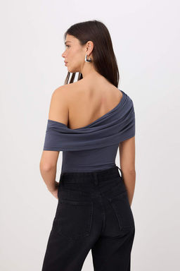 Vizon Fitted/Vucuda Oturan Carmen Yaka K?sa Kollu Buzgulu Esnek Orme Bluz TWOSS26BD00031 - Trendyolmilla фото 8