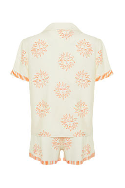 Trendyolmilla Ekru-Lacivert Gunes Desenli Viskon Sortlu Dokuma Pijama Tak?m? THMSS24PT00009  фото 15