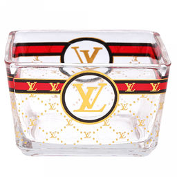 Менажница стеклянная 3-х секционная, 1 секция - 250мл 8,8х8,8х5,5см, прозрачное стекло с деколью, металлическая подставка с ручками, на ножках 28х10х5,2см, цвет - золото, в цветной коробке (Китай) КОРОБКА С НЕЗНАЧИТЕЛЬНЫМИ ЗАЛОМАМИ.