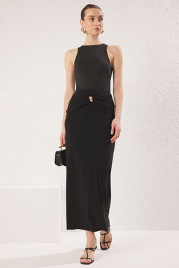 Siyah Gold Aksesuar Detayl? Esnek Maxi Orme Bal?k Etek TWOSS25ET00110 - Trendyolmilla фото 2