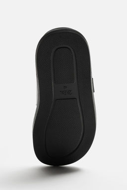 Criss-cross sandals with buckle - Zara фото 8