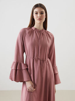 Ba?lamal? Yaka Elbise