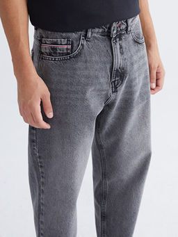 710 Loose Fit Erkek Jean Pantolon