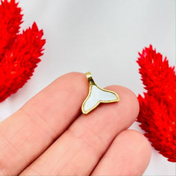 Подвеска перламутровая Хвост (1 шт)