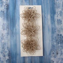 Цена за 2 шт. Ёлочные игрушки 3 шт. Цветы блеск кружева на зажимах, 10.5 см, золото - Зимнее волшебство фото 4