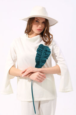 Джемпер NIKVA н923-3 молоко+изумруд