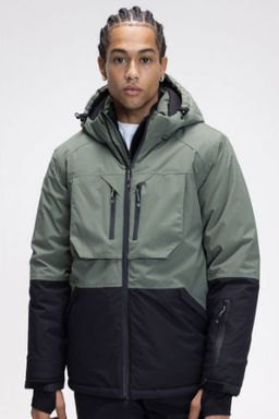 DeFactoFit Kayak Montu Su Itici Ruzgar Gecirmez Kapusonlu Fermuarl? Eldiven Detayl? Ultra Korumal?