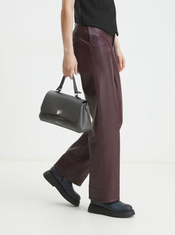 Женская сумка с ручкой TAMARIS Carolina Артикул 4370651, темно-серый - Armani exchange фото 3