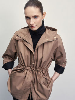 Куртка с капюшоном на кулиске / Zarina