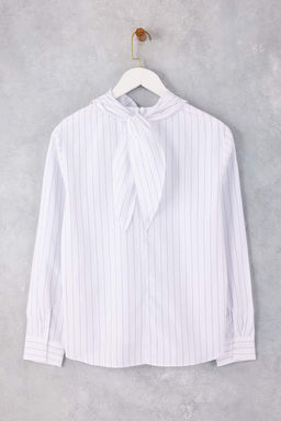 Siyah-Beyaz Cizgili Fular Detayl? Dokuma Bluz TWOSS26BZ00088