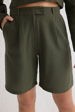 Haki Keten Gorunumlu Regular Boy Dokuma Sort & Bermuda TWOSS25SR00030