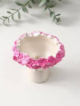 Подсвечник на 1 свечу Девочка в венке малая, 7.5?9?8 см, перламутр - Хорошие сувениры фото 5