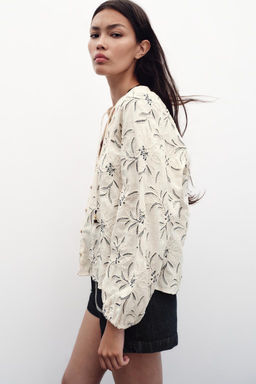 RUSTIC TEXTURED EMBROIDERED BLOUSE - Zara фото 4