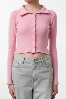 Pembe Dugme Detayl? Vucuda Oturan Crop Polo Yaka Fitilli Esnek Orme Bluz TWOAW22BZ0522
