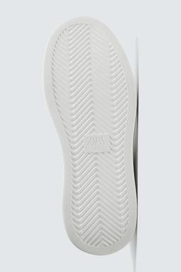 TRAINERS WITH HEEL DETAIL - Zara фото 4