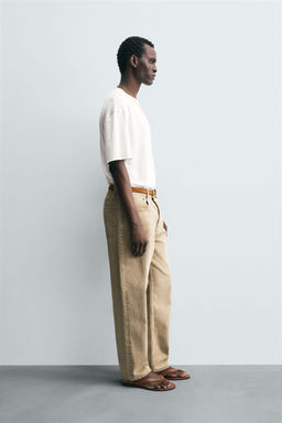 T-SHIRT WITH CONTRAST STITCHING - Zara фото 4