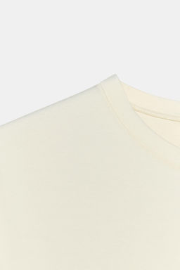 CAMISETA ENTALLADA MANGA CORTA / Crudo - Zara фото 6