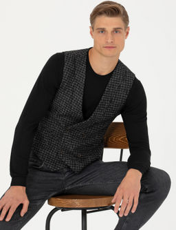 Спортивный жилет приталенного кроя из смесовой шерсти антрацитового цвета