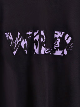CONTE Футболка свободного кроя с рисунком и вышивкой Wild LD 2670 black-violet wild
