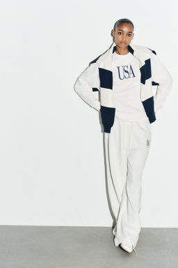 COTTON SWEATSHIRT WITH SLOGAN