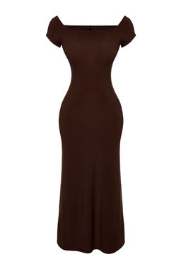 TRENDYOLMILLA Kahverengi Carmen Yaka Fitted/Vucuda Oturan Esnek Orme Maxi Kalem Elbise TWOSS24EL00096 фото 7