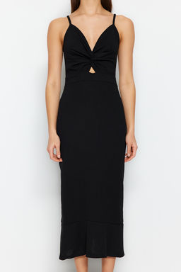 TRENDYOLMILLA Siyah Krep Vucuda Oturan Ask?l? Cut Out Detayl? Volanl? Kalp Yaka Mini Orme Elbise TWOSS23EL02097 фото 5