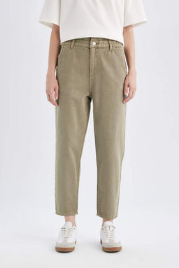 Джинсовые брюки длиной до щиколотки с высокой талией в бумажном пакете