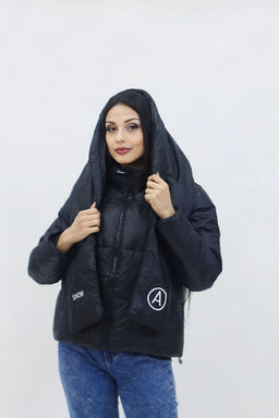 Демисезонная женская куртка весна осень +дутый шарф-косынка 8193