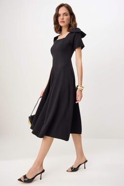 Siyah Omuz Detayl? Midi Skater/Belden Ac?lan Dokuma Elbise TWOSS26EL00891