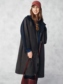 Kolay Giyilebilir Fermuarl? Kap??onlu Kad?n Mont