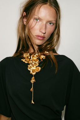 COLLAR DOBLE MET?LICO FLORES / Dorado