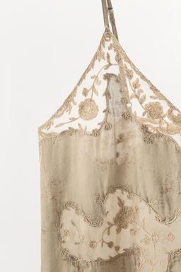 TOP LENCERO BORDADOS ZW COLLECTION / Gris / Beige