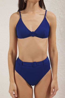 Trendyolmilla K?rm?z? Ucgen Aksesuarl? Dokulu Yuksek Bel Regular Bikini Tak?m? TBESS25BT00131 фото 11